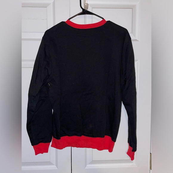 Ugly Sweater - Picture 4 of 5